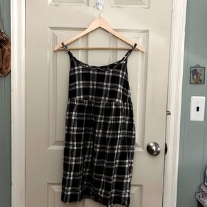 Wild Fable Strappy Above Knee Plaid Relaxed Baby Dress w/Pockets